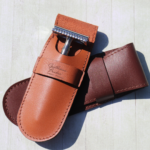 pochette en cuir avec rasoir inox
